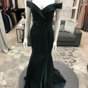 Off-Shoulder Zoey Grey Prom/Special Occassion Gown